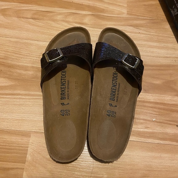 Birkenstock madrid nwot gold glitter